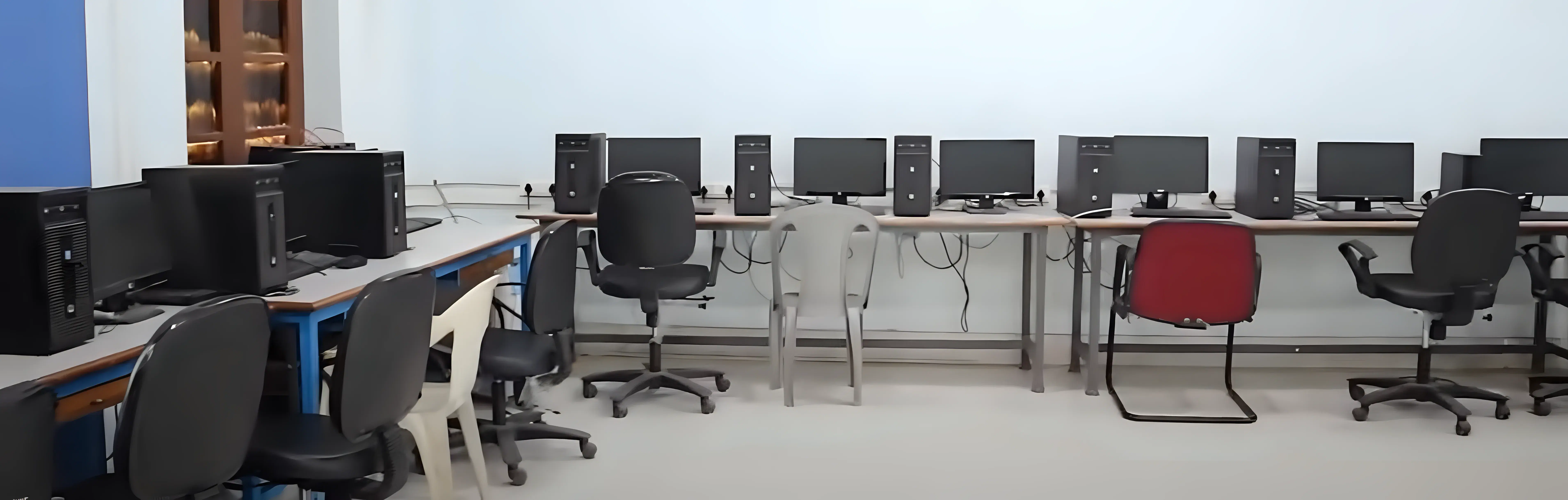 Jorhat Engineering College lab photo 3